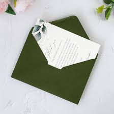 Writing Paper & Envelope Sets consist of : 6 x A5 Double sided printed writing paper 3 x C6 Envelopes Each Mint Floral